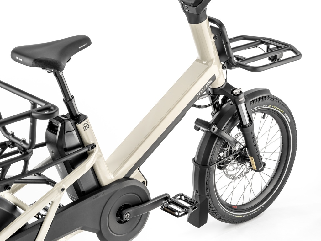 MOUSTACHE Lundi 20 Cargo 5