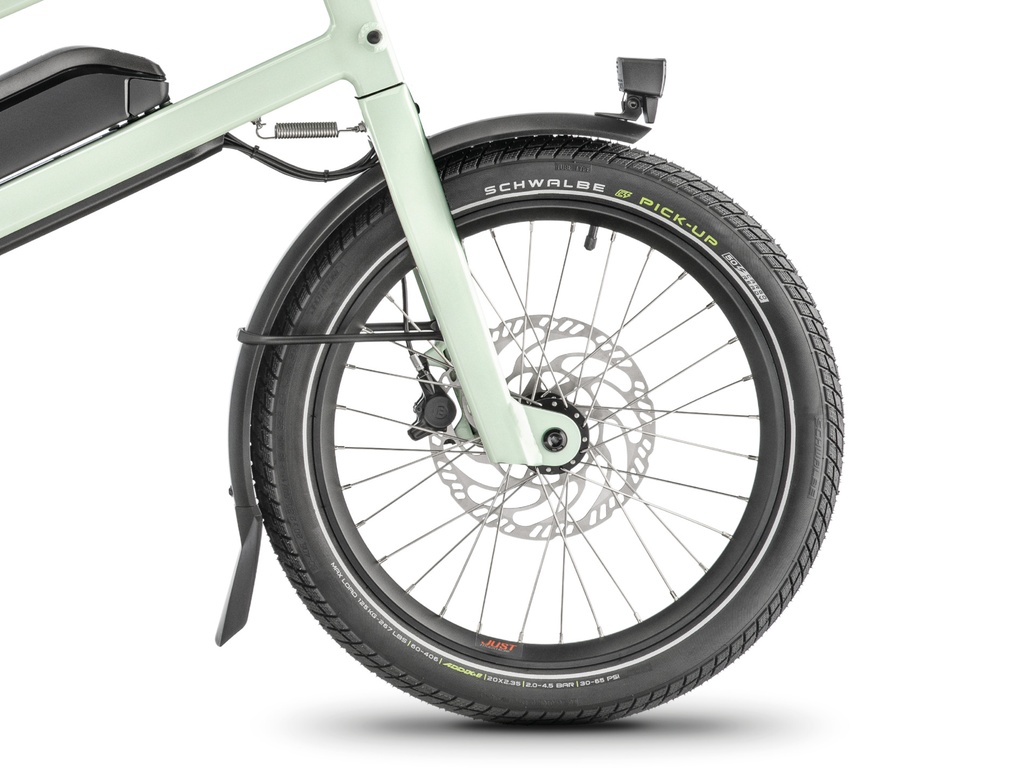 MOUSTACHE Lundi 20 Cargo 1