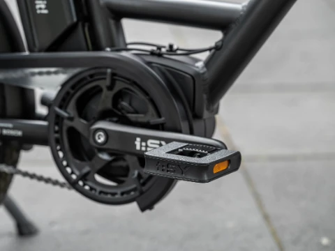 i:SY S8 F - Black