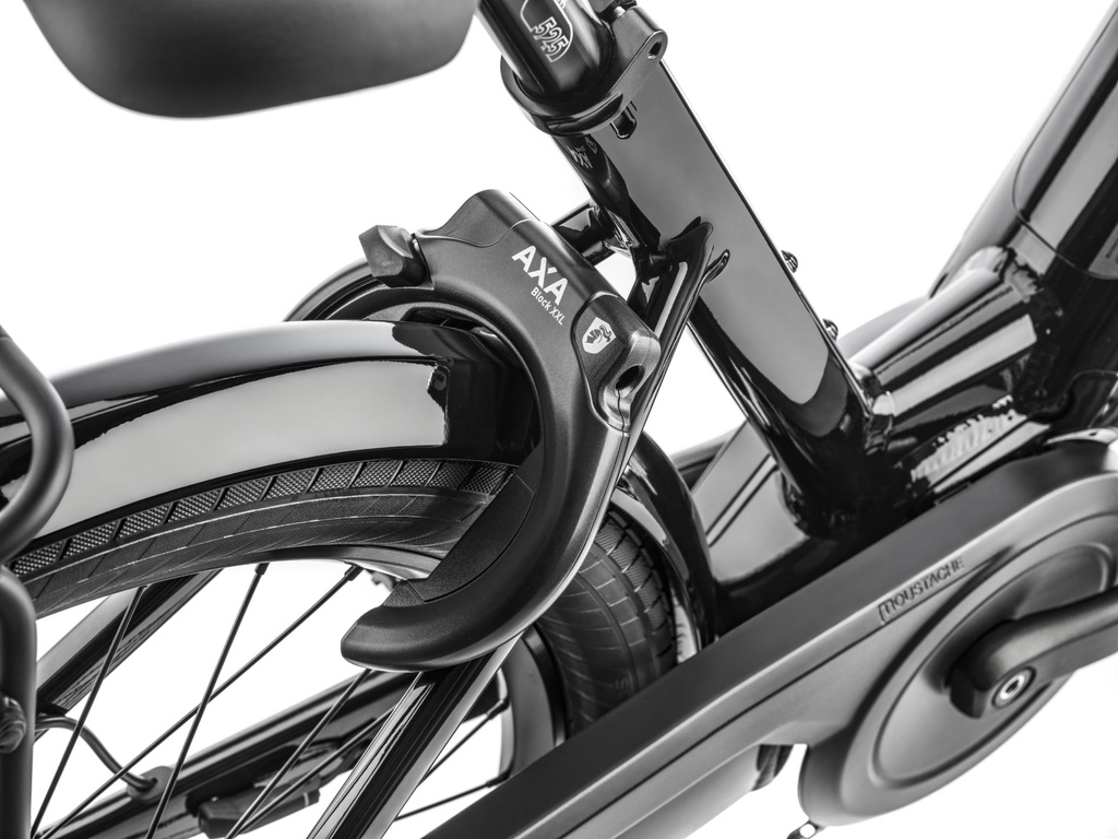 MOUSTACHE Lundi 27.3